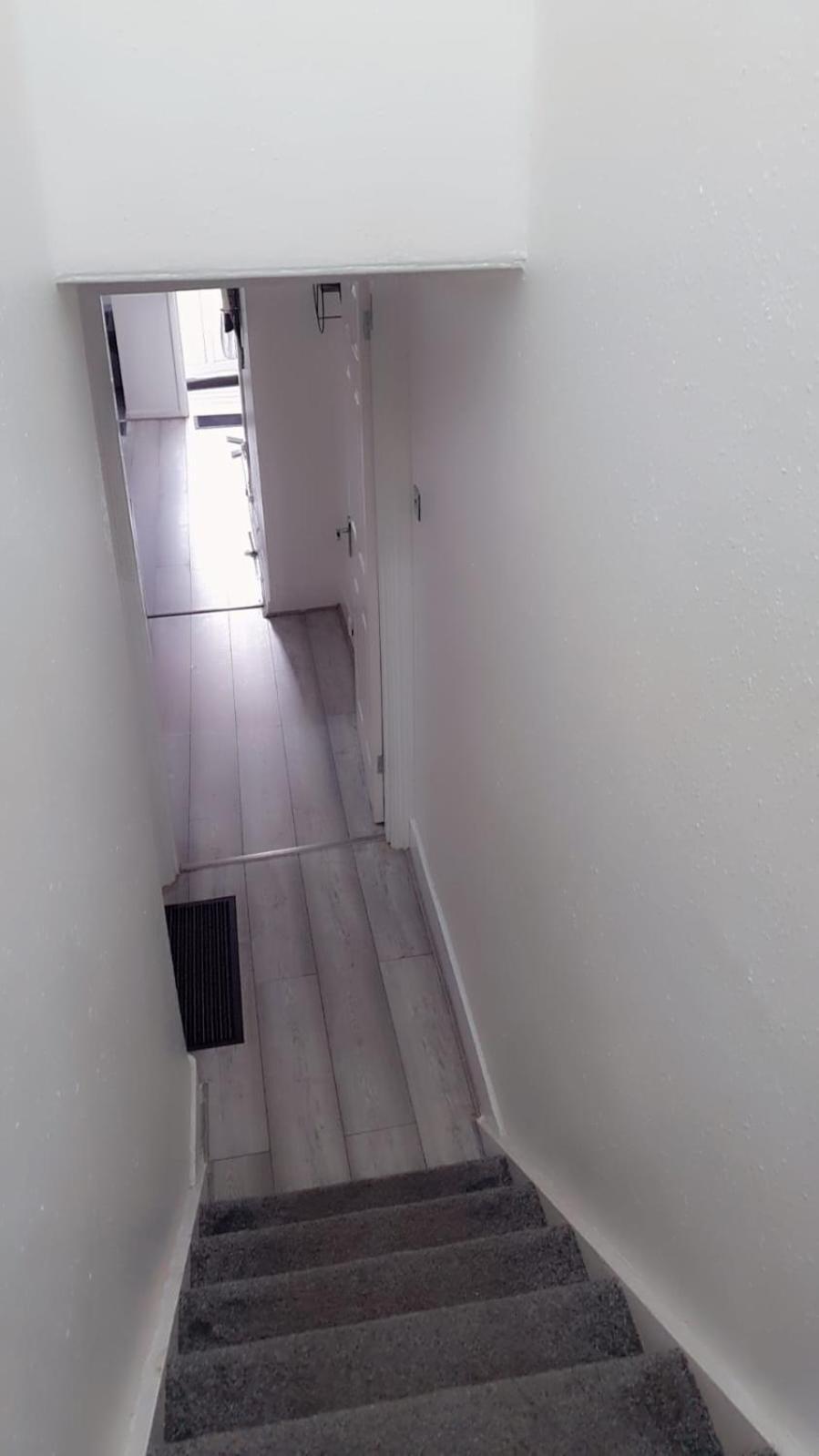 2 Bed 1St Floor Apartment-Own Entrance & Parking Portsmouth Zewnętrze zdjęcie